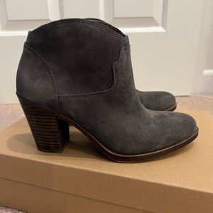Lucky Brand Eller Suede Bootie, Storm, 8M